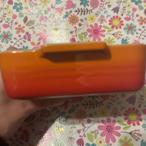 Le CREUSET 6"x6” Square Petite Stonewear Baking Dish - Flame - Picture 7 of 7